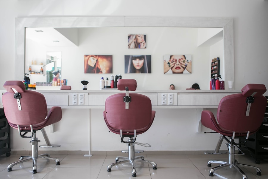 Moderner Friseursalon mit professioneller Website