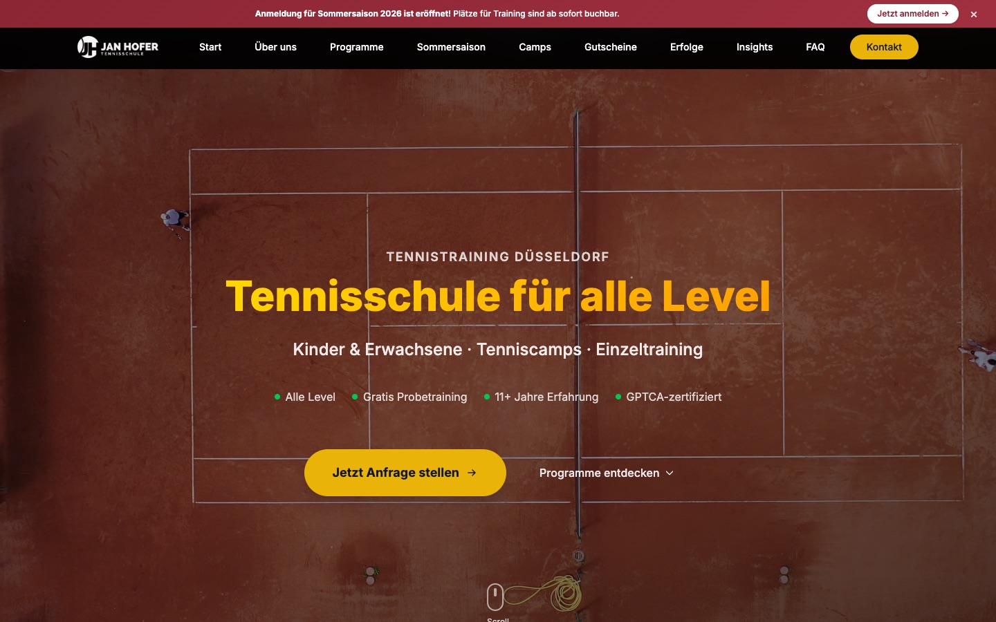 Jan Hofer Tennisschule - Desktop-Webdesign auf MacBook